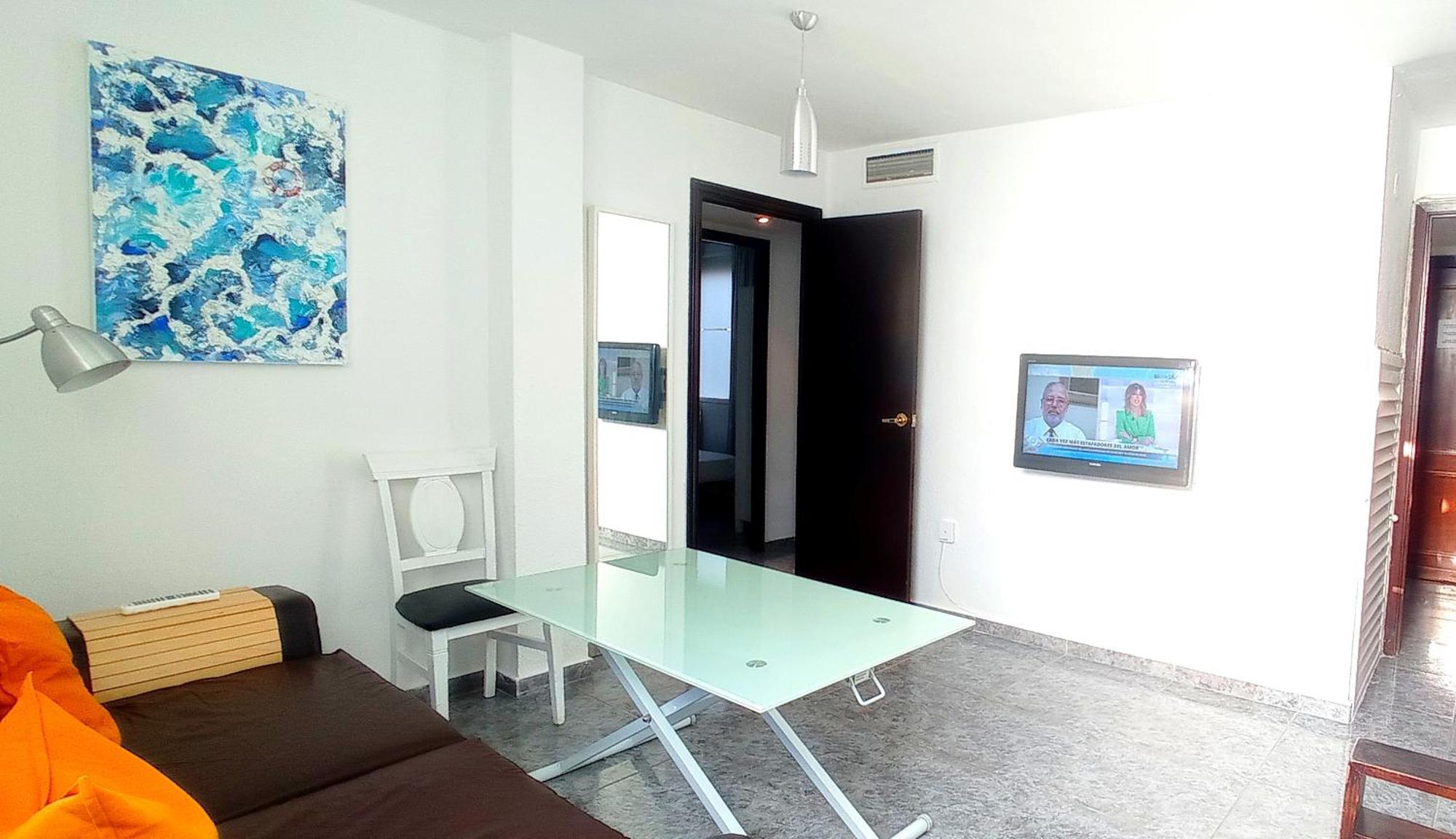 Apartment Triana, Lovely Flat+pool